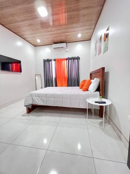 Orange Apartment 5 Min Aeropuerto Juan Santamaria Alajuela Exterior photo